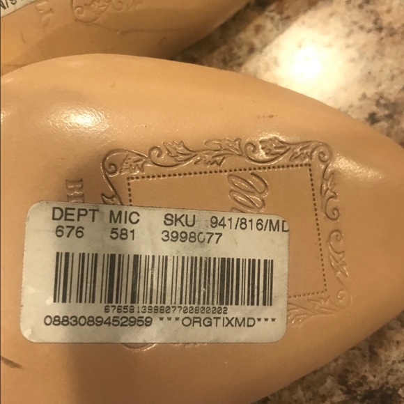 Brunomagli Gold Leather Heels - Picture 5 of 6